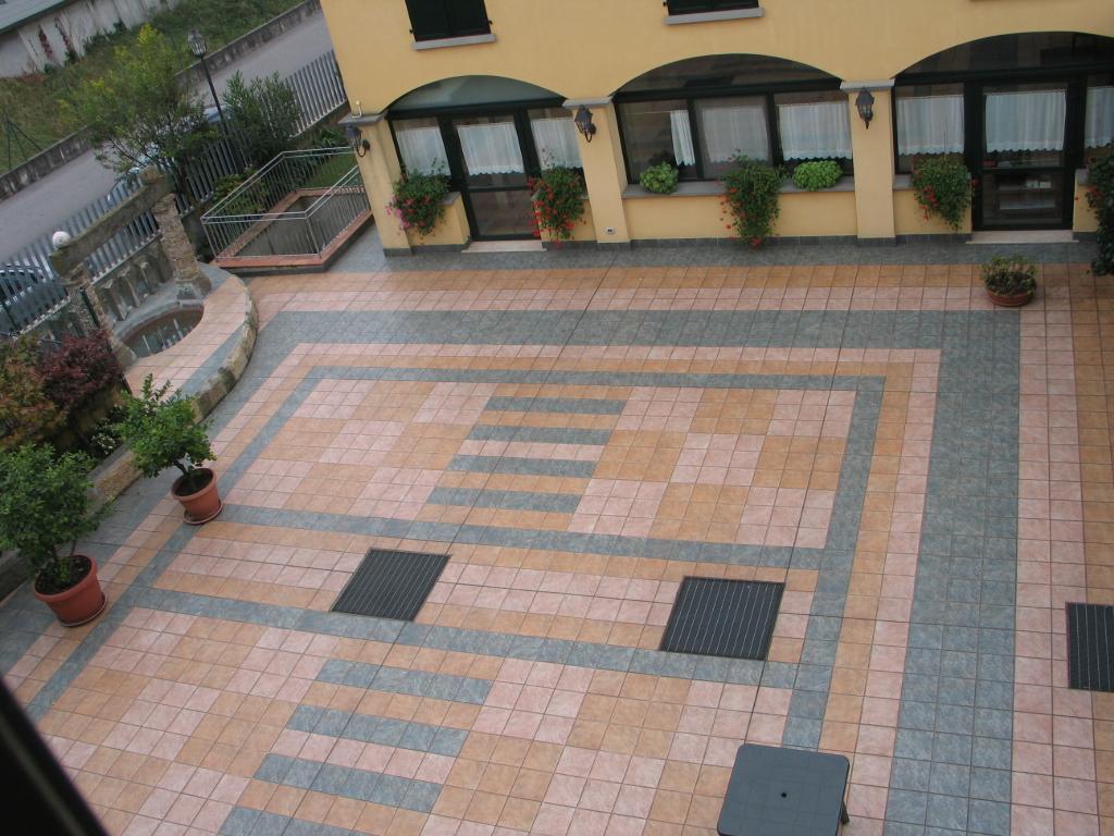 Albergo Ristorante Quadrifoglio Urgnano Exterior foto